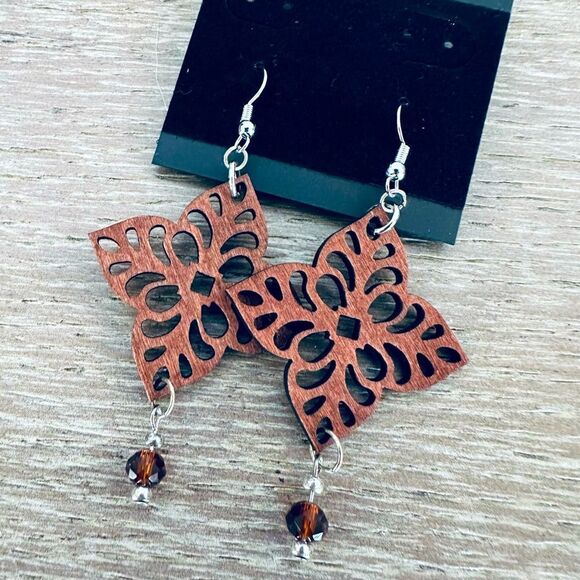 Boho Wood Carved Lightweight Medallion Earrings - Picture 1 of 2
